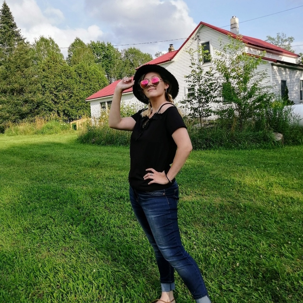 Meet your Posher, Isabel